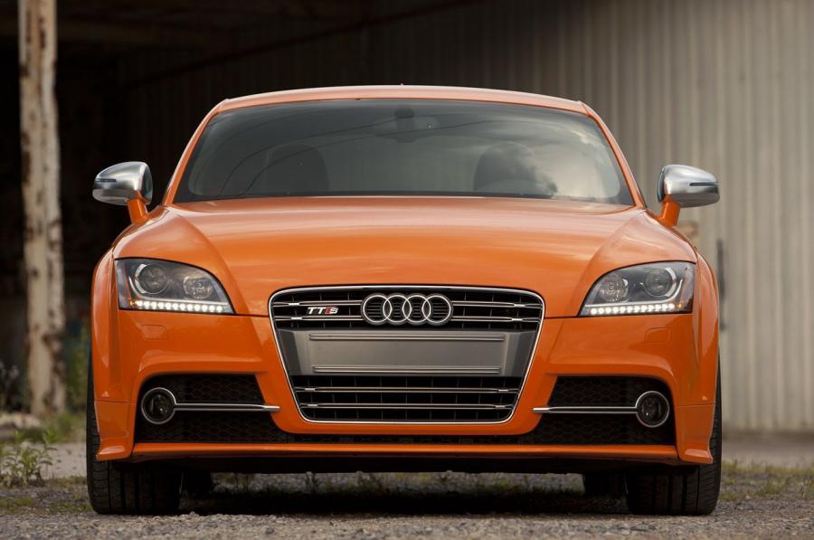  Audi TTS Coupe (8J) 2010 года  (NA) (фото 15 из 30)